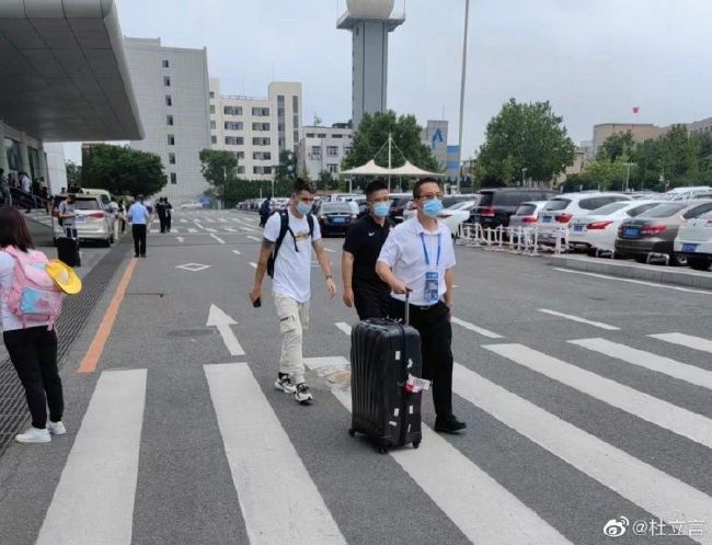 」毕赣、刁亦男作为近年来入围过法国戛纳电影节，将中国电影推向法国观众的内地影人，也对这次法国影展表达了由衷的喜爱
